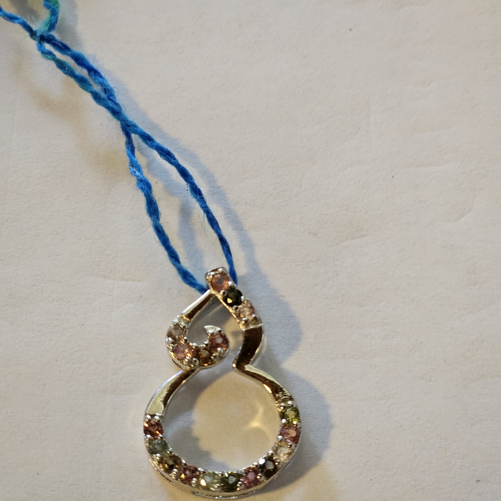 Elegant Multicolor Starling Pendant Necklace